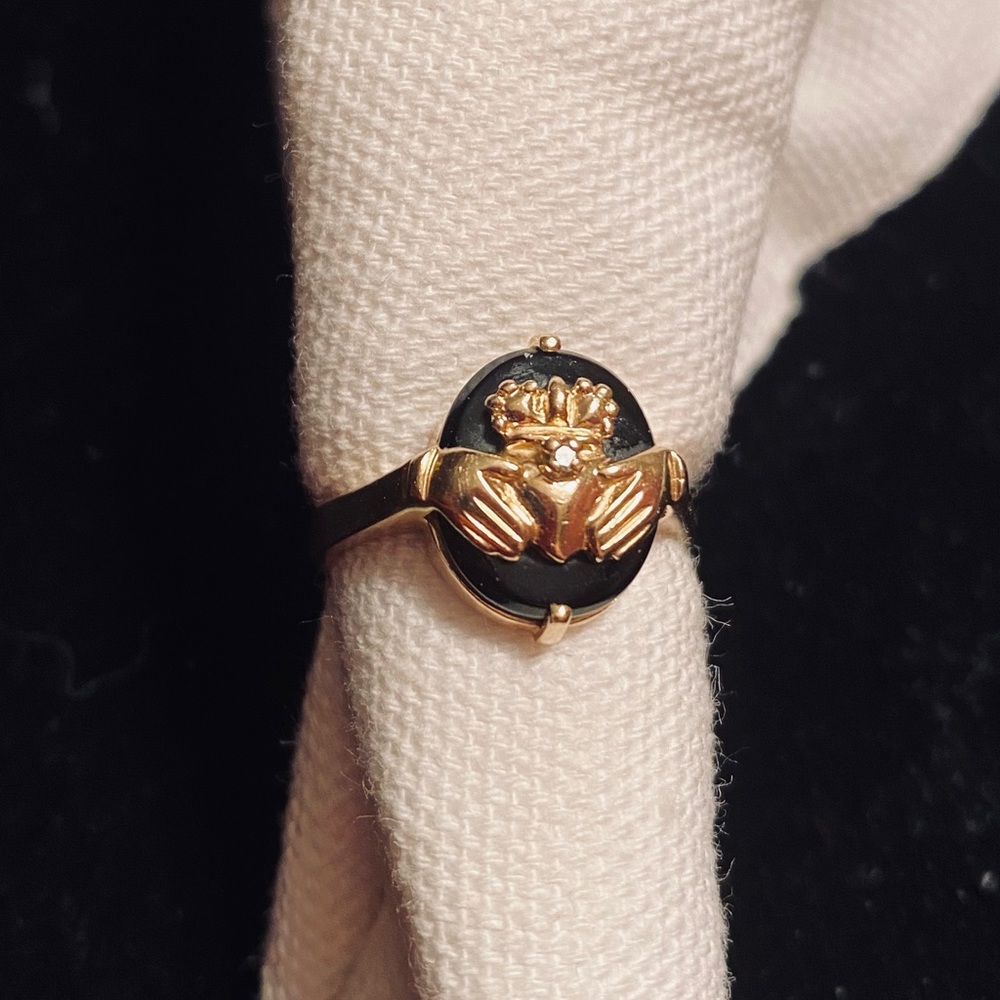 Chladaigh 14kt yellow gold Onyx & Diamond ring
